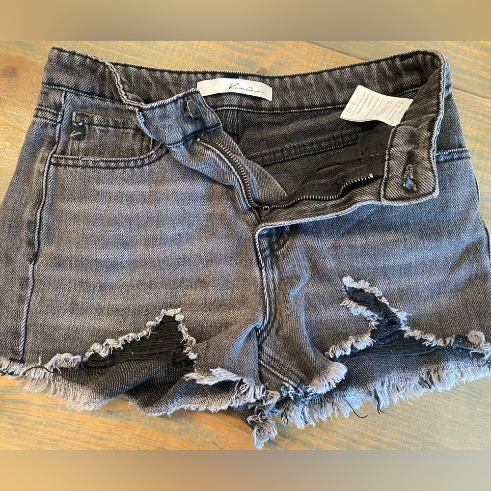 KanCan black jean shorts size 0/23